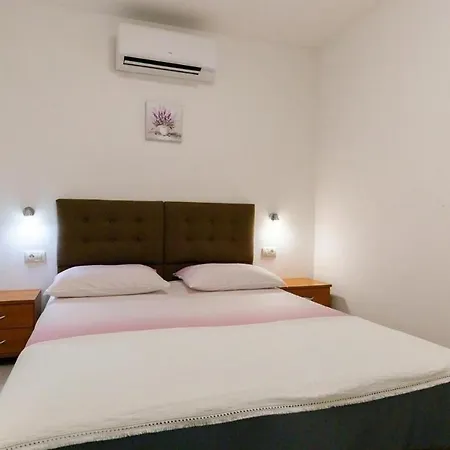 With Wifi - 24237 Apartamento Poreč